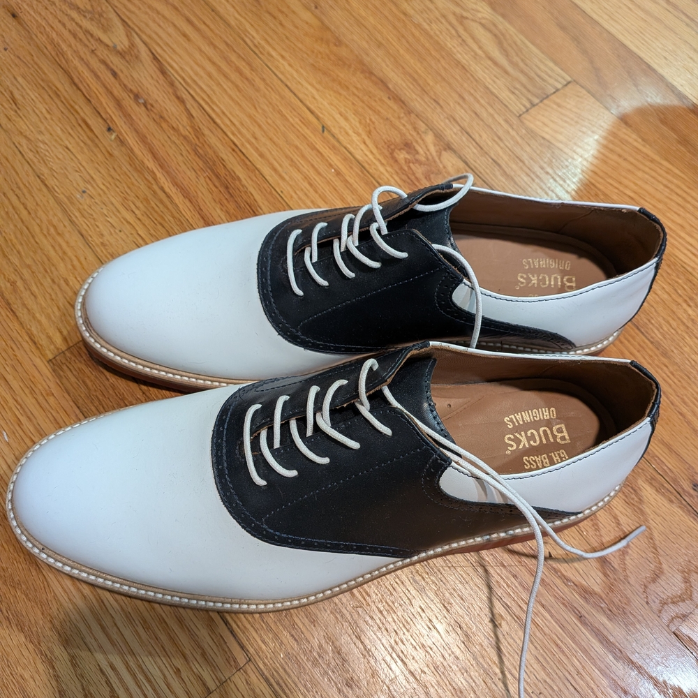 Bass Blue and White Saddle Oxfords Timeless Design